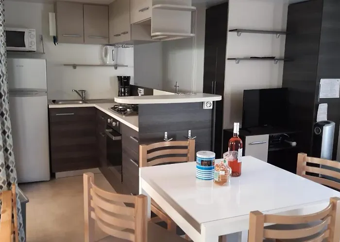 אתר קמפינג Les Charmettes - Siblu לס מתה