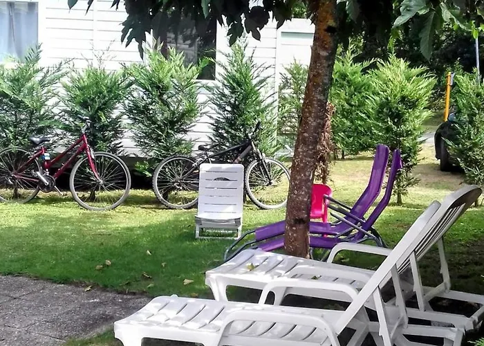 Les Charmettes - Siblu אתר קמפינג *